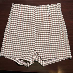 NWT - Guess Shorts